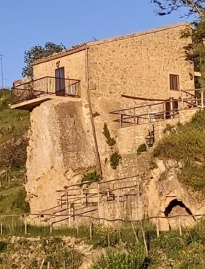 Отель La Casa Sulla roccia  Энна